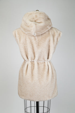 Faux fur cable-knit sleeveless jacket (2+4)