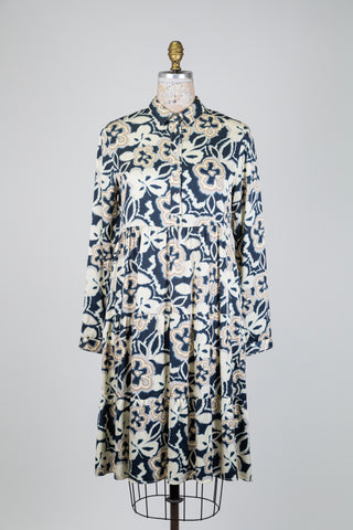Robe à volants imprimé floral marine et crème (6)