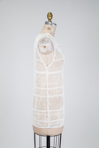 White V-neck mesh tank top (OS)