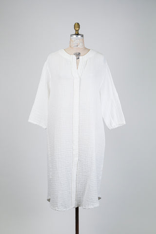 Robe blanche en coton gaufré (S+)
