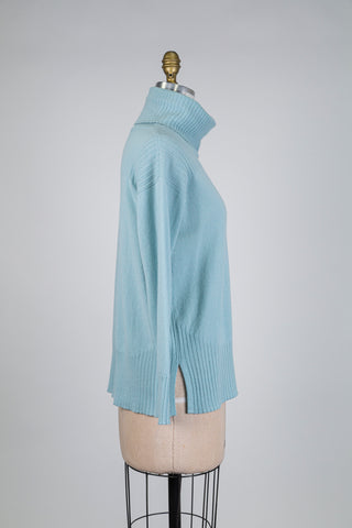 Luxurious turtleneck in soft mint (6)