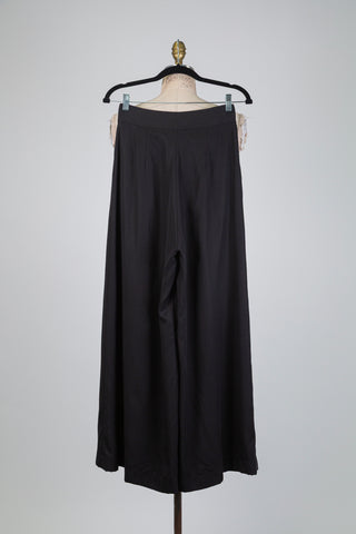 Pantalon noir fluide façon palazzo (4/6)