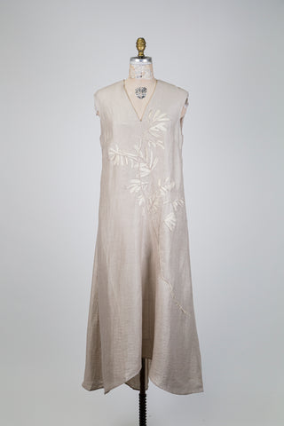 Robe en lin beige à relief végétal (8+12)