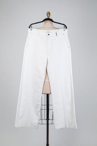 White denim pants with beige stitching (12+16)