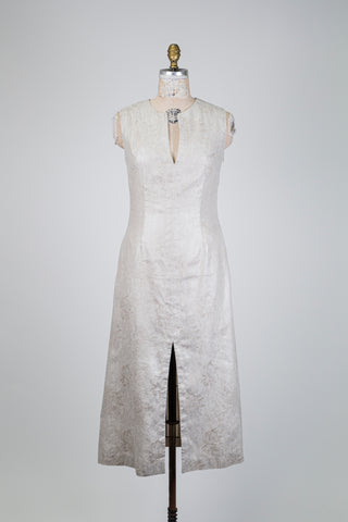 Robe beige scintillant à jacquard floral (6)