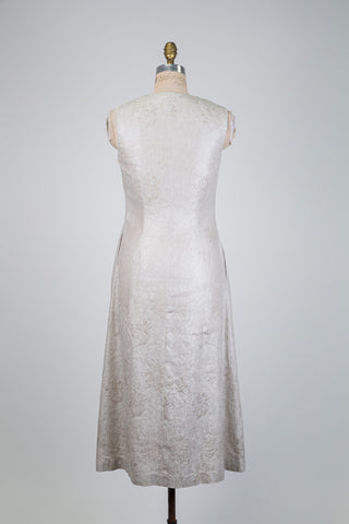 Robe beige scintillant à jacquard floral (6)