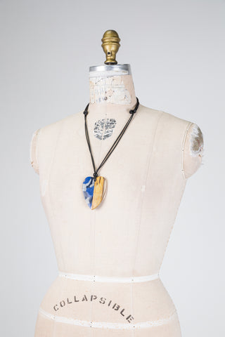 Collier coeur duo bois et résine bleu argenté (TU)