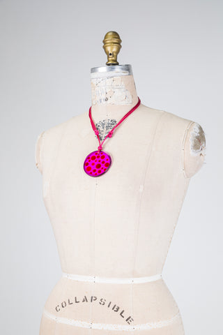 Collier pastille rose vif (TU)