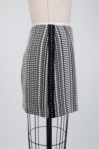 Black and white graphic jacquard skirt (6)