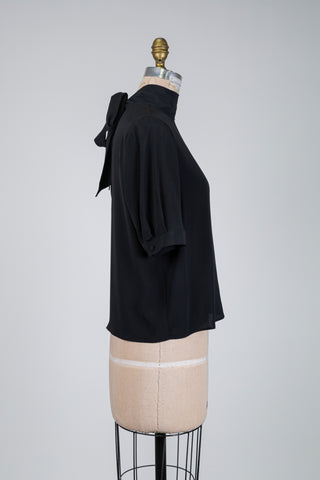Blouse fluide noire à lavallière (8)