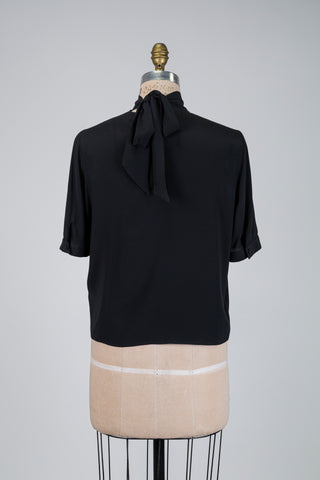Blouse fluide noire à lavallière (8)