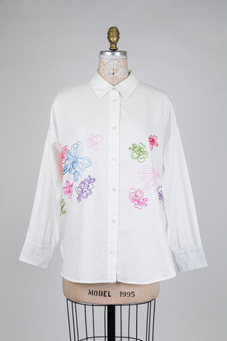 White blouse with embroidered flowers (6 to 10)