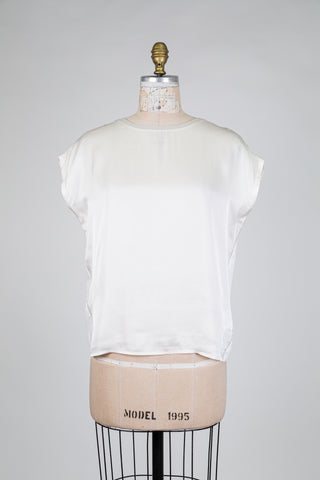 Pearly white top with jeweled trim (4 to 14)
