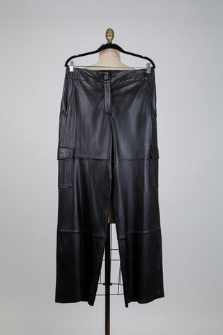 Pantalon noir cargo en cuir (10)
