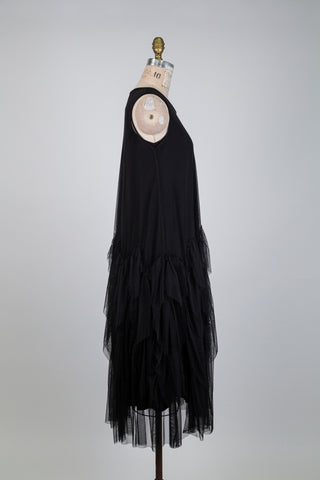 Robe noire à volants de tulle vaporeux (S)