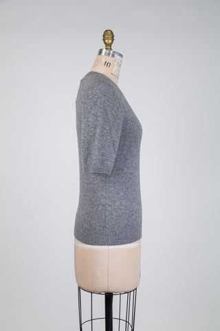 Chandail en tricot gris chiné (4-6-12)