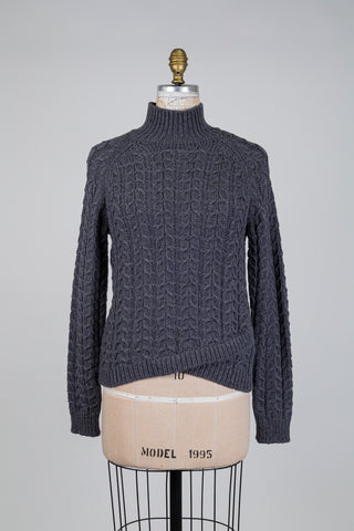 Grey cable knit sweater (4+12)
