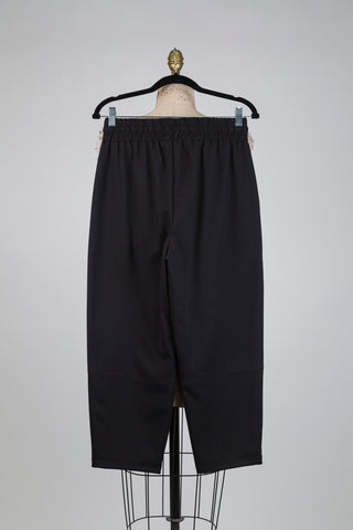 Black trousers with oversized pockets (XS/S+L)