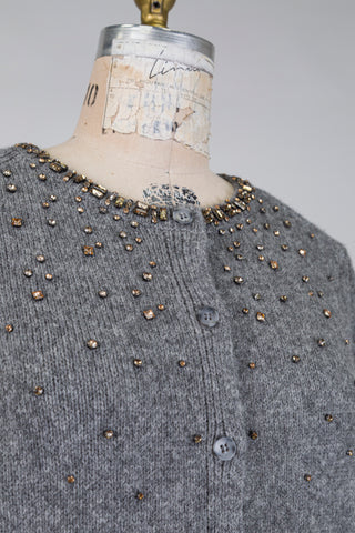 Cardigan gris chiné à pluie de bijoux dorés (6+16)