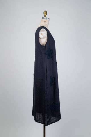 Navy dress with floral relief (S/M)