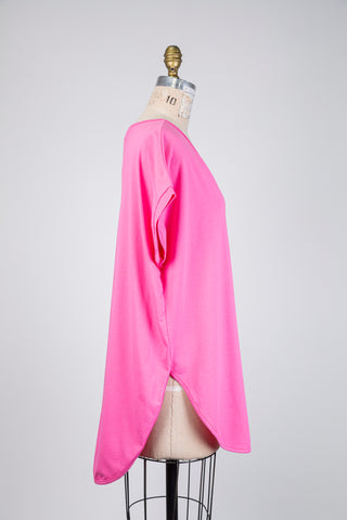 Soft pink asymmetrical T-shirt (One Size)