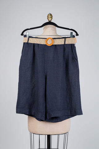 Navy linen shorts (M/L)
