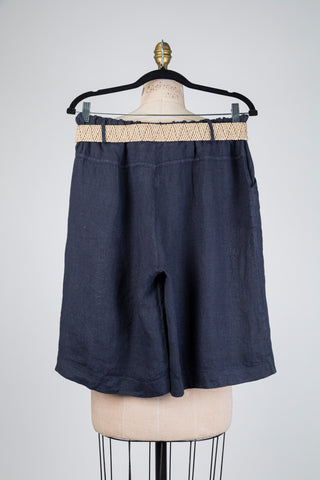 Navy linen shorts (M/L)