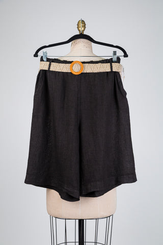 Black linen shorts (S/M)
