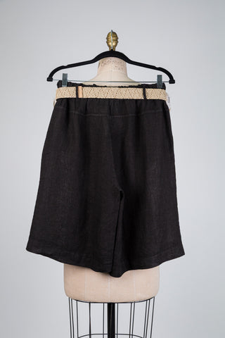 Black linen shorts (S/M)