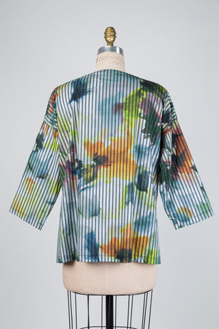 Floral blue button-up top with a painted effect (10+)