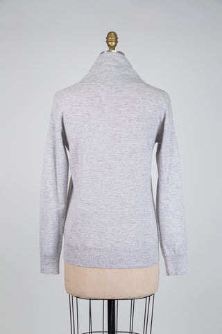 Chandail gris chiné à col montant (6)