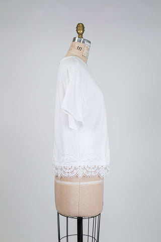 T-shirt blanc ourlet en dentelle (S-M-L)