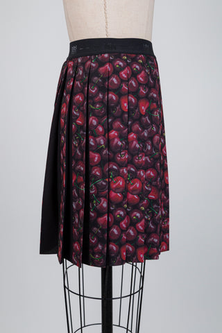 Black cherry pleated skirt (4+8)