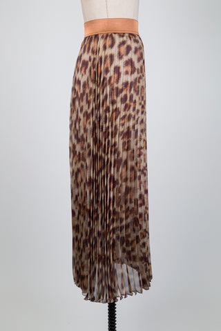 Caramel-toned leopard print pleated skirt (US 4-6-10-12-14)