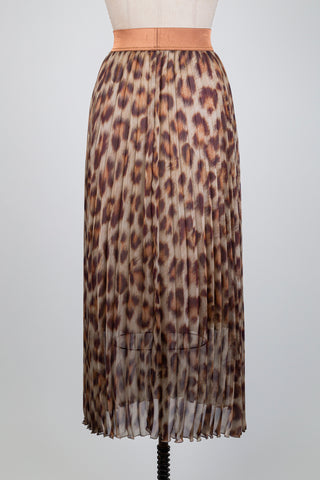 Caramel-toned leopard print pleated skirt (US 4-6-10-12-14)