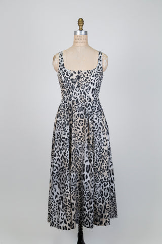 Robe à imprimé léopard noir et blanc (6+8)