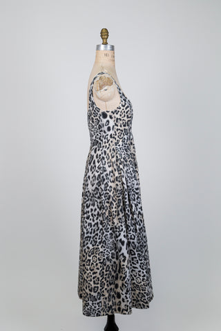 Robe à imprimé léopard noir et blanc (6+8)