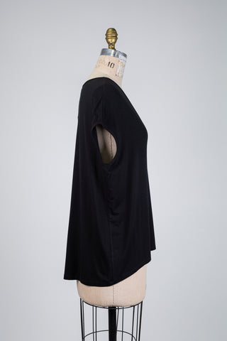 Black high-low t-shirt (S+)