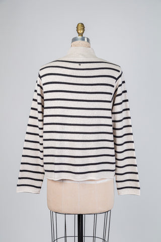 Beige sweater with black stripes (4+10)