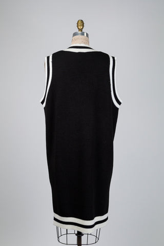 Black tank dress with white accents (14/18)