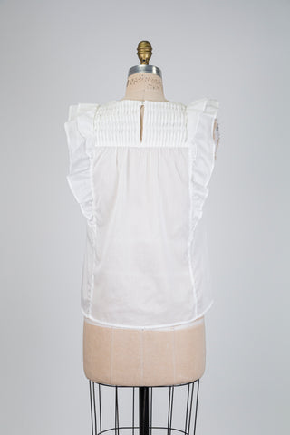 White blouse with delicate ruffles (2+4)