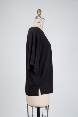 Black T-shirt with loose sleeves (S/M)