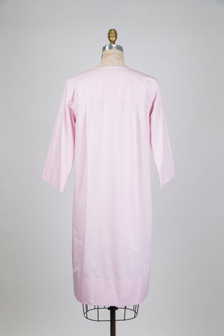 Robe droite rose à col V et pli central (6)