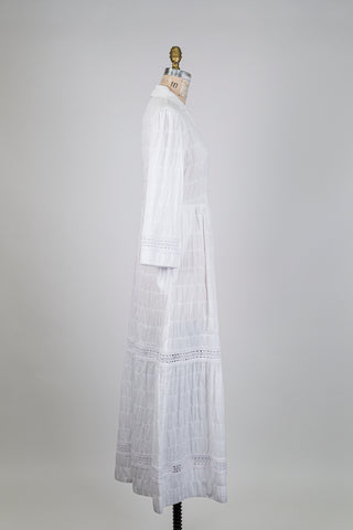Bohemian white dress with lace details (6)