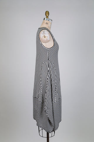 White and black zigzag balloon dress (S)