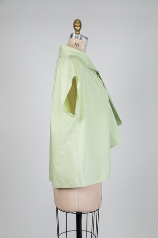Light green blouse with a lavallière collar (S+)