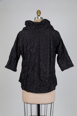 Black turtleneck with wavy pattern (S)