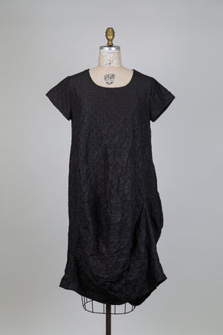 Black dress with ruched front and wavy pattern (S)