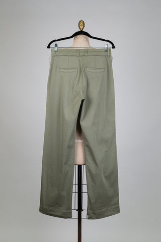 Khaki straight leg trousers (4+6)