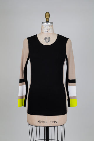 Chandail noir à bandes beiges contrastées (8)